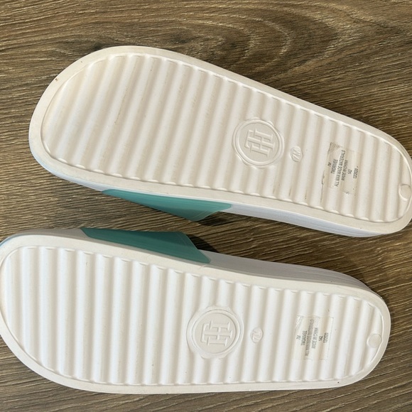 Blue Tommy Hilfiger Jelly Slides Size 7M - Picture 2 of 4